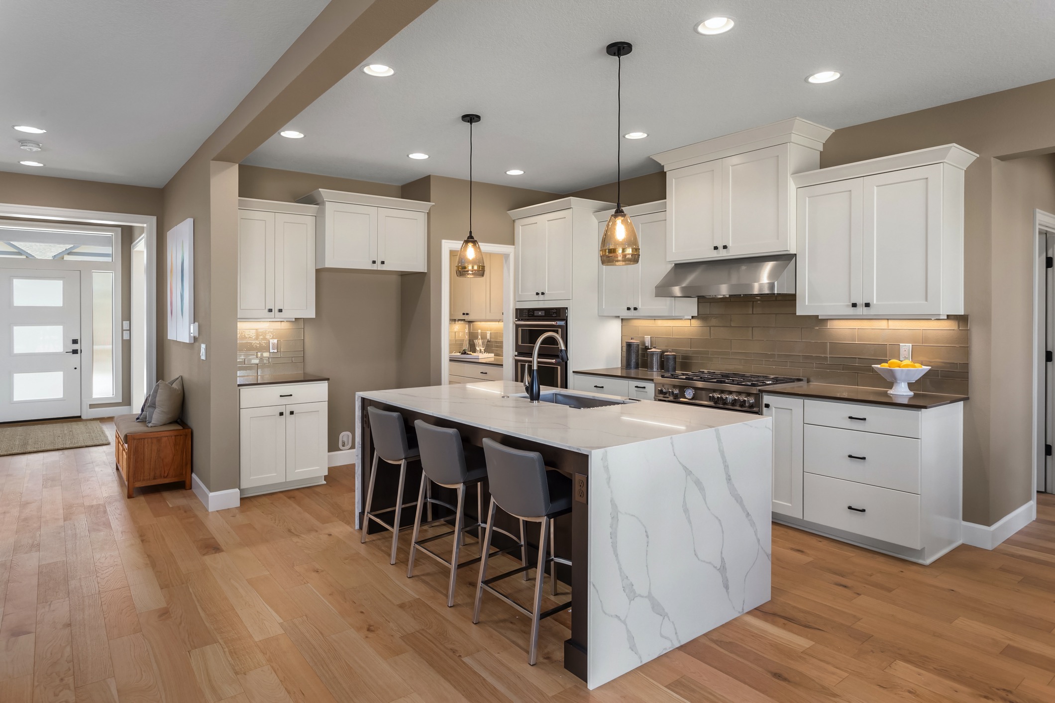 Elegant and modern kitchen renovation with high-end finishes